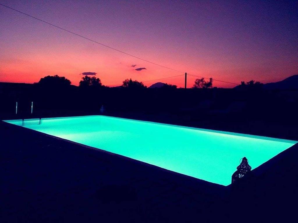 House Veggera - Private Swimming Pool Guest House Pombia Luaran gambar